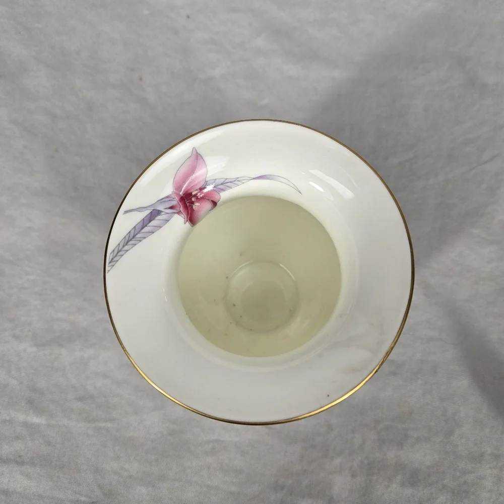 Mikasa Gold Trim Small Bud Vase Flowers  Blue Pink Floral Bone Chi CAE02 4